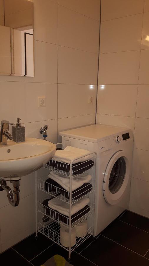 Schoene Ferienwohnung. Naehe Playmobil Und Messe Nbg Furth Bagian luar foto